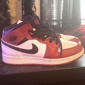 Red black and white jordan 1